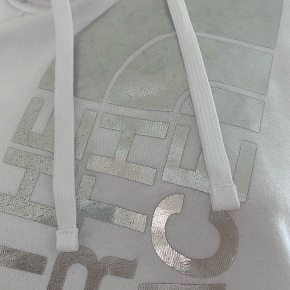 The North Face hoodie - Picture 2 of 3